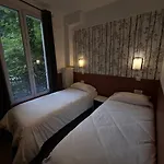 Caulaincourt Montmartre By Hiphophostels