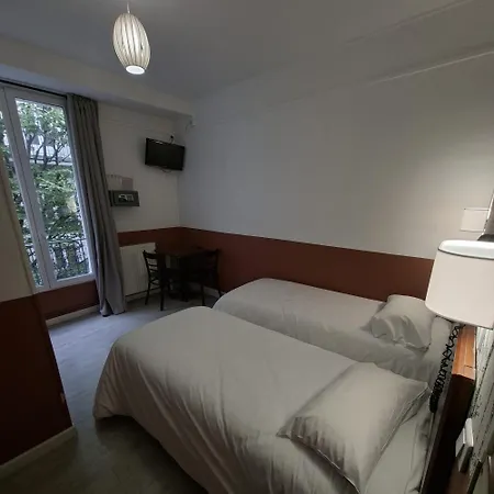 Hostel Caulaincourt Montmartre By Hiphophostels Paris
