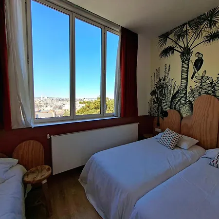 Caulaincourt Montmartre By Hiphophostels * Paris